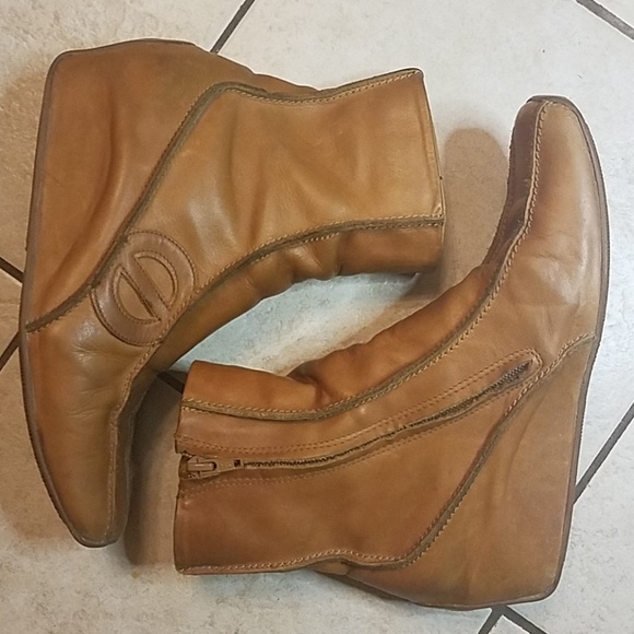 3/$25🔥Vtg 🚫 Caramel Leather Wrap Wedge Bootie - Picture 5 of 8